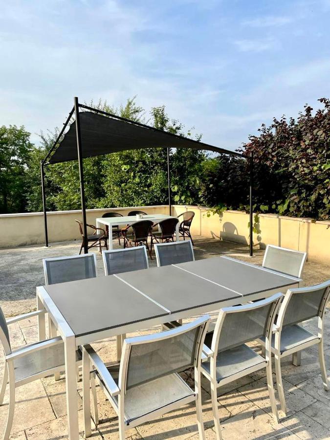Maison Spacieuse Avec Grand Jardin Et Parking A 20 Min De Lyon Simandres Exterior foto